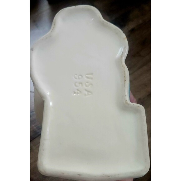 Vtg Brush McCoy Lady With Basket Planter Blue Bonnet 1940 Paint Fade No Chips - Picture 9 of 9